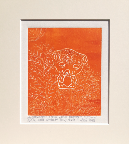Grafika artystyczna na ścianę, druk wypukły sygnowany - Niedźwiadek, passe-partout ecru.png